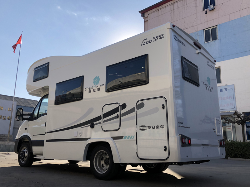 舒適旅行生活，這款房車必不可少